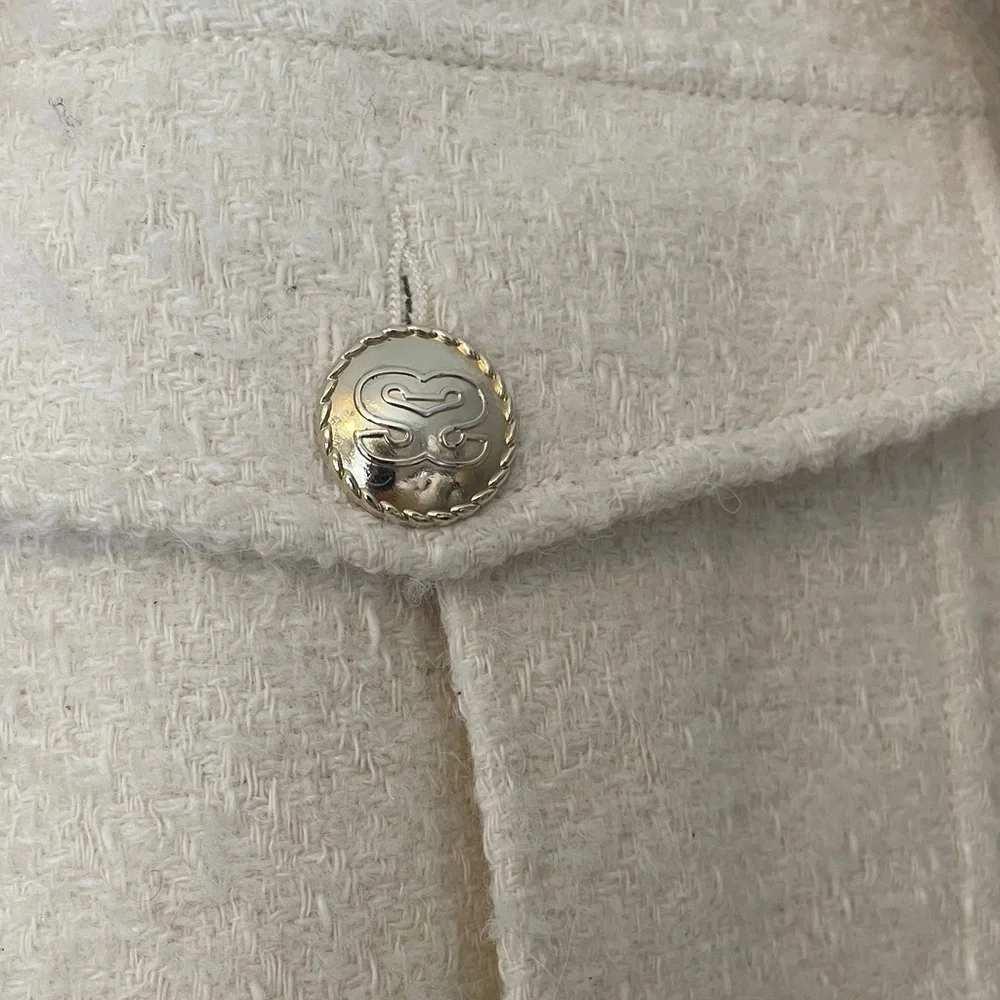 EUC Sandro Women's Elegant Cream Blazer - Picture 5 of 7